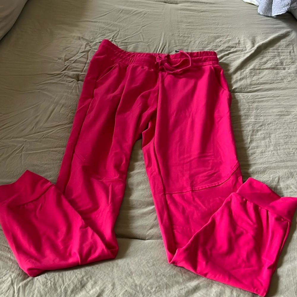Large hotpink Buffbunny joggers